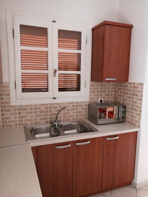 Naxos Olive & Apartment Engares